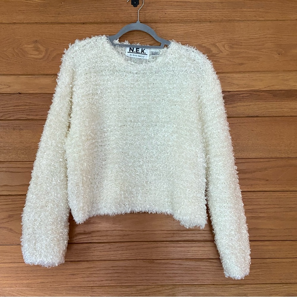 Vintage 80s NEK by Beth Bowley white fuzzy knit cropped sweater